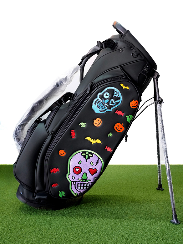 Golf Bag with Skull Pattern